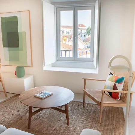 Alfama Modern Flats דירה